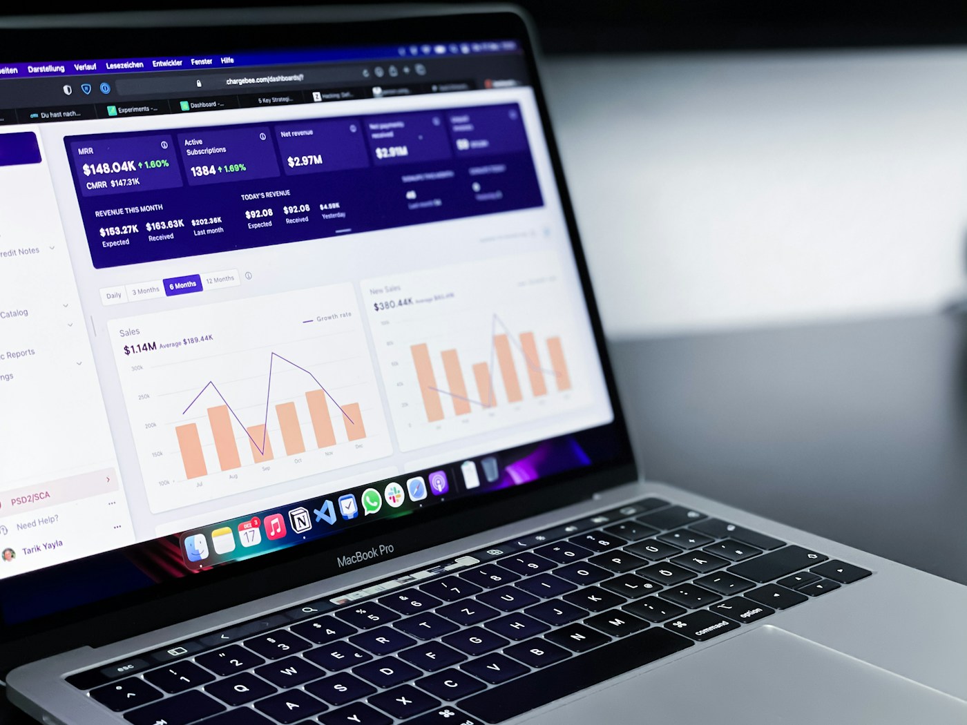 When a Company Dashboard Needs Fewer Numbers